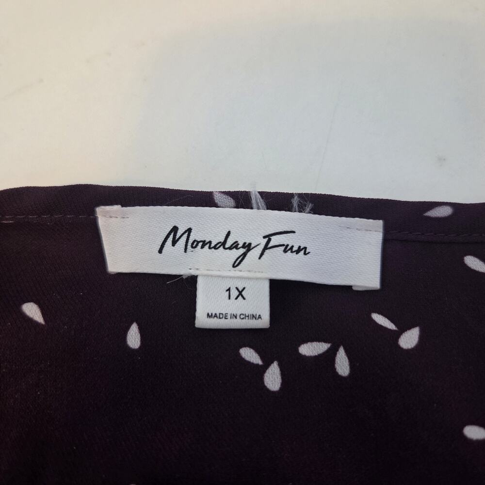 Monday Fun Plum Speckled SS Smocked Shoulders Split Neck Blouse Women's Plus 1X - Picture 11 of 12